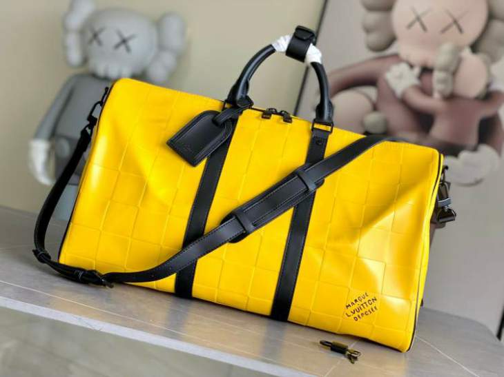 Picture of Louis Vuitton Mens Bags _SKUfw165867273fw